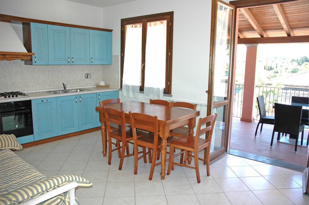 Baia Fiorita Apartment Porto Azzurro Room photo